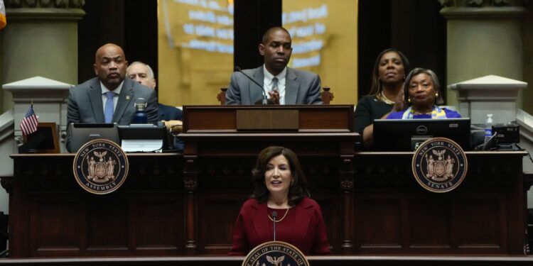 Hochul Signs New Voting Measures into Law on Voting Rights Act Anniversary