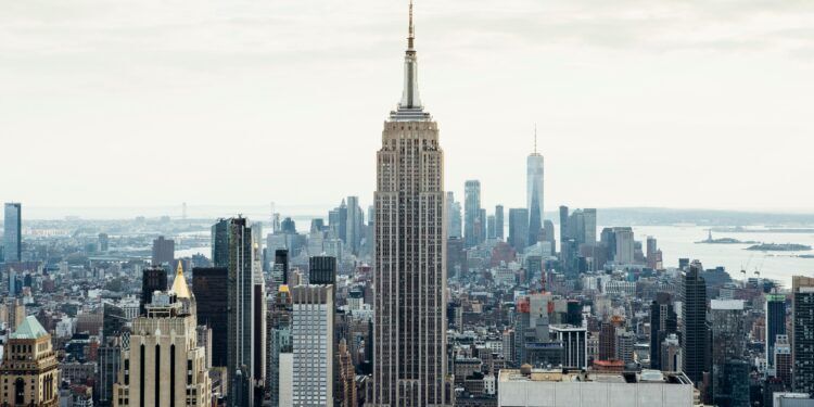 New Census Data Shows Over 480,000 New Yorkers Left in 2023