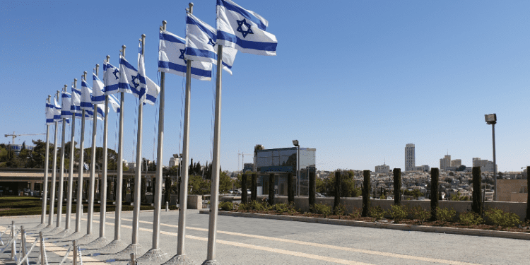 Israeli Prime Minister Netanyahu Dismisses Defense Minister Gallant Amid Trust Crisis