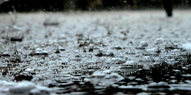 Heavy Rain Floods New York City and New Jersey, Leaving Damage and Delays