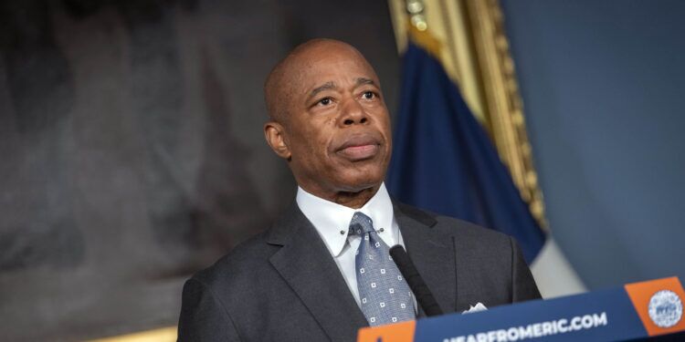 Mayor Adams Moves to Hire 5,000 New NYPD Officers Before Mayoral Election