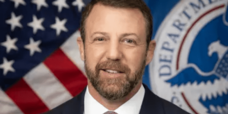 Markwayne Mullin Takes Oath as New U.S. Secretary of Homeland Security