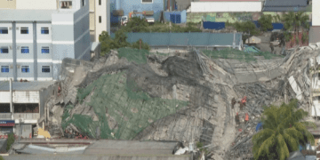 Philippines Building Collapse Leaves 4 Dead, 17 Missing in Rescue Operation