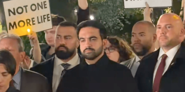 Mamdani Faces Backlash From Former Pro-Palestinian Supporters at October 7th Vigil